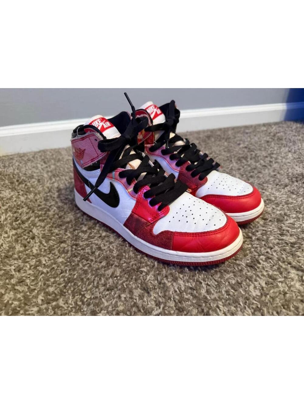 Air Jordan 1 Retro High OG Spider-Man Sneakers Youth 6.5 - Picture 3 of 8